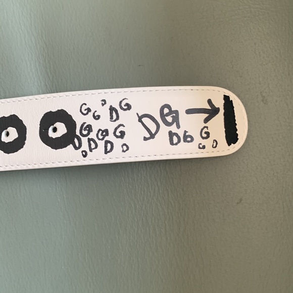 Dolce&Gabbana DG Logo Buckle Graffiti Leather Belt - Picture 6 of 12